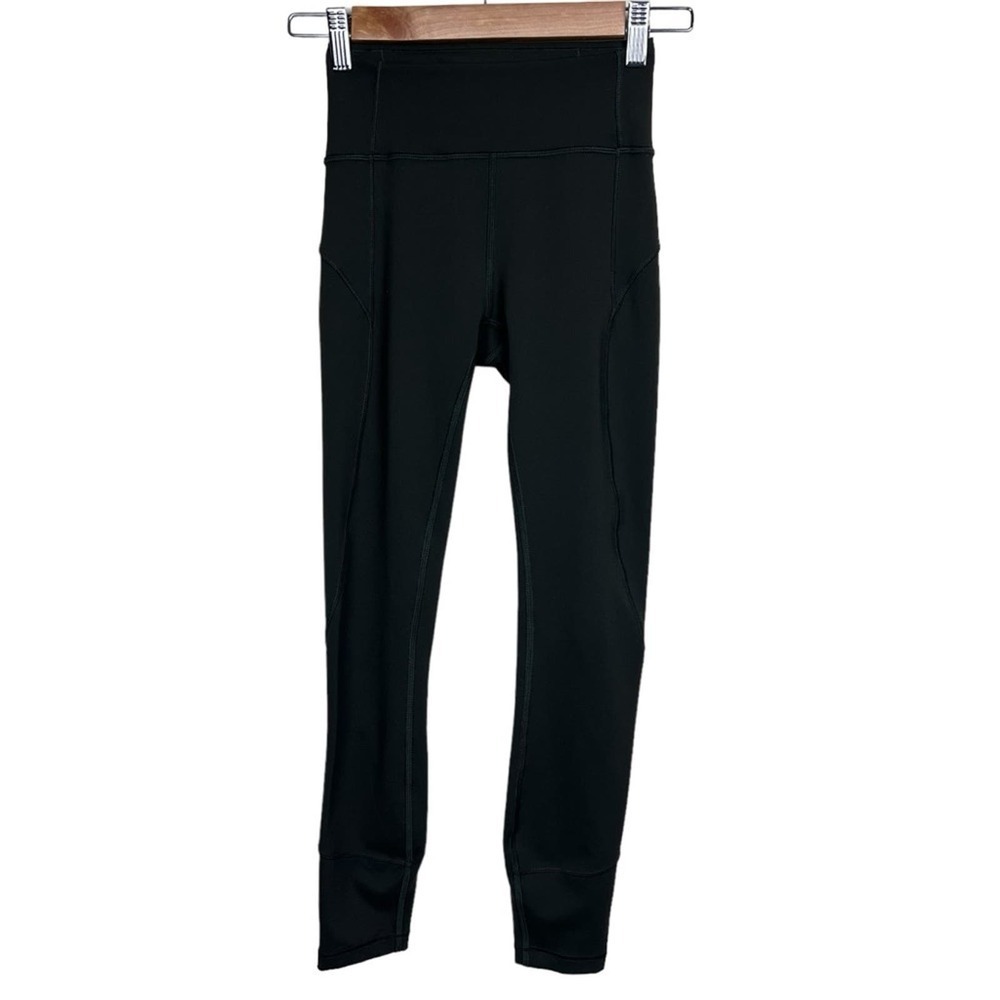 Lululemon In Movement 7/8 Tight *Everlux 25"
Dark Olive (First Release) 2 - Picture 2 of 9